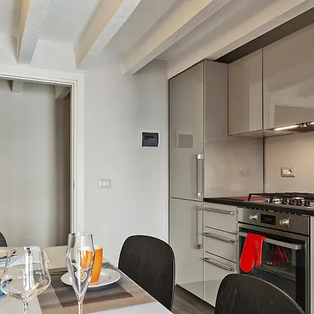 Boutique Apartment In Via Roma By Wonderful Italy Genova Esterno foto